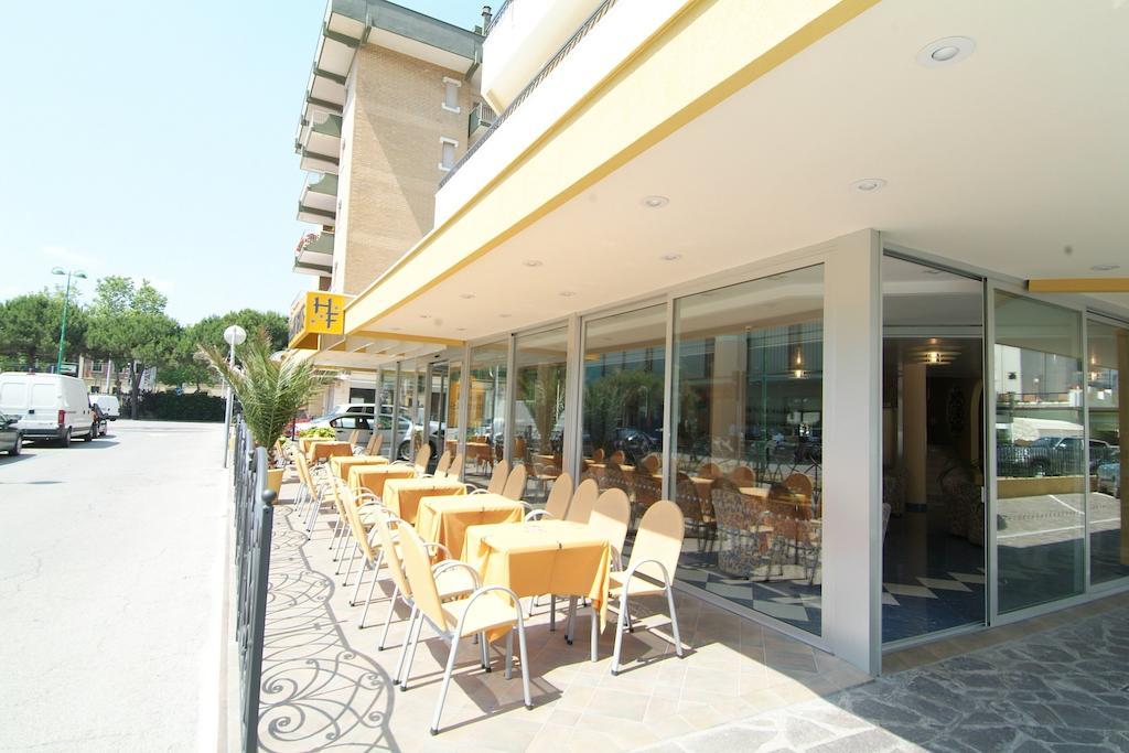 Hotel Fabius Bellaria-Igea Marina Exterior photo
